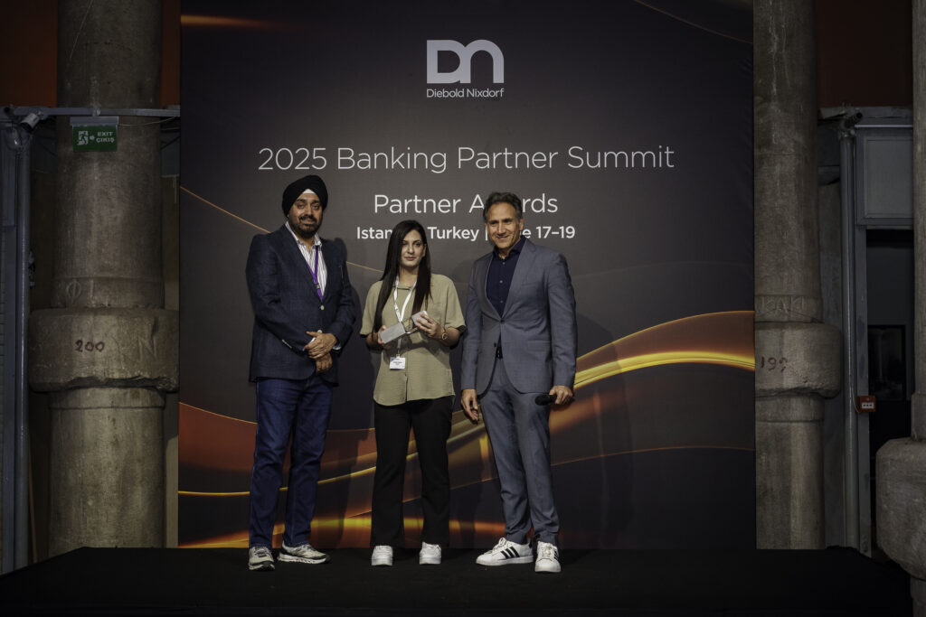 Amber-Channa-DN-Award-2024-2025-TouchPoint-Account-Manager-Global-Sales